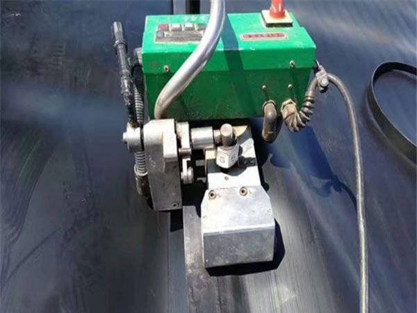 如何防止垃圾填埋場防滲膜滲漏？